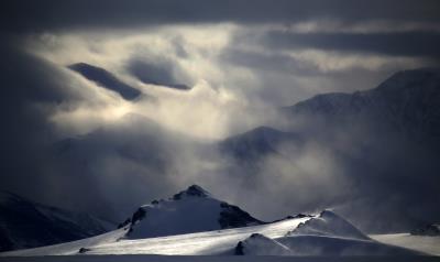 Parte de las montañas Elsworth desde el campamento científico Glaciar Unión en la Antártida, a 1000 km del Polo Sur.